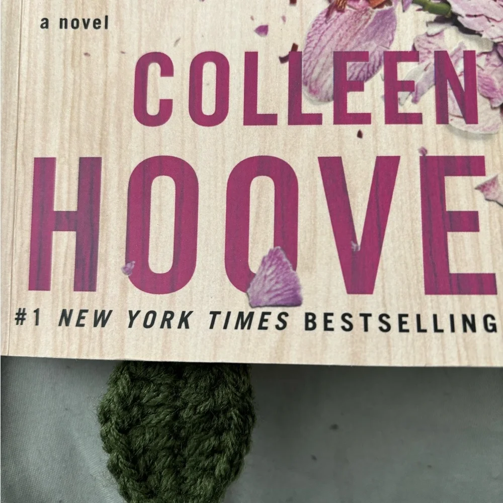 Crochet flower 🌸 bookmark 📕 - Picture 5 of 7